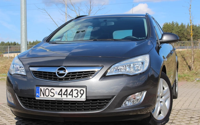 Opel Astra cena 19950 przebieg: 232000, rok produkcji 2011 z Olsztyn małe 121